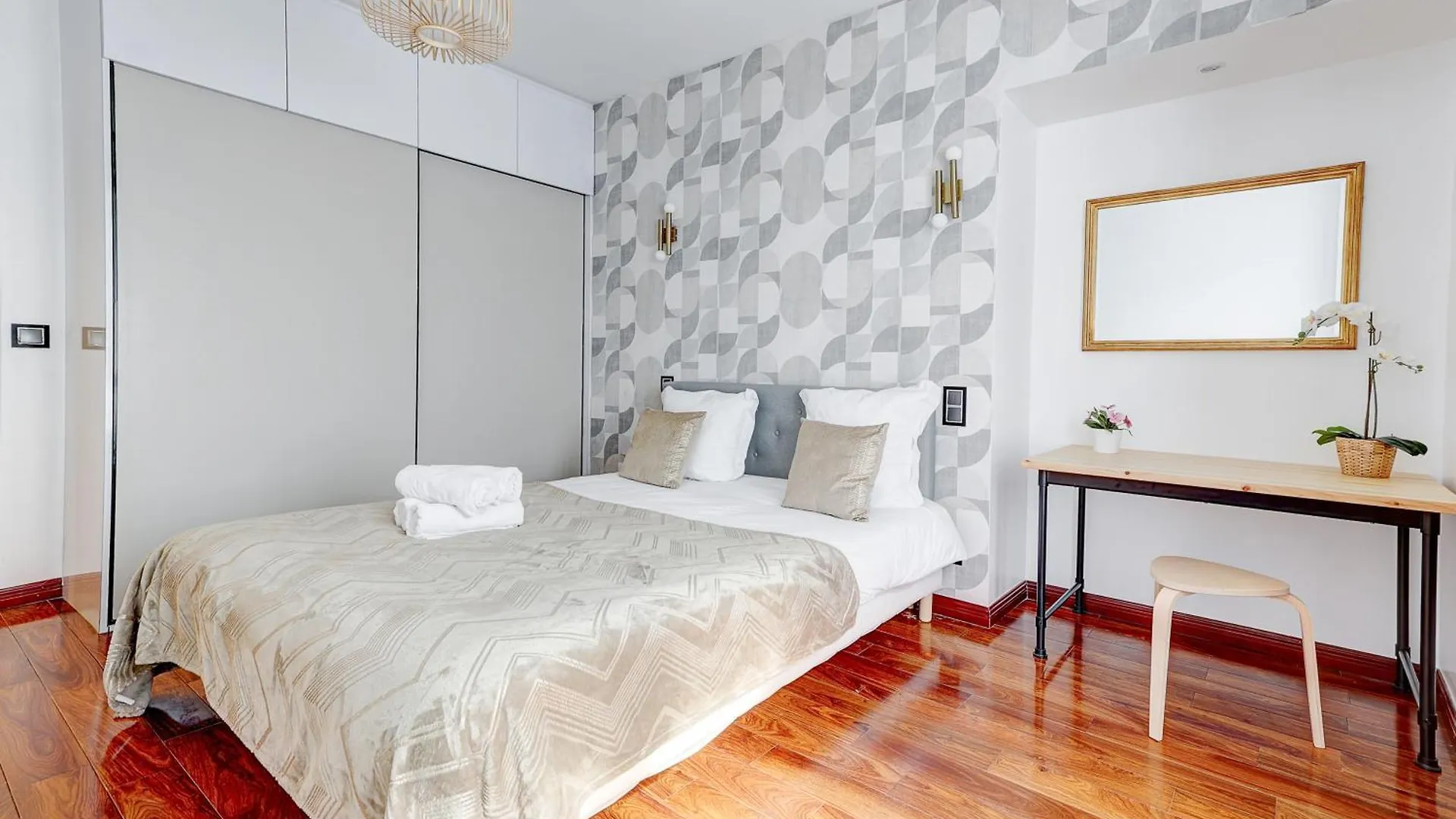 Daire Martine Suite, Place De La Republique Paris