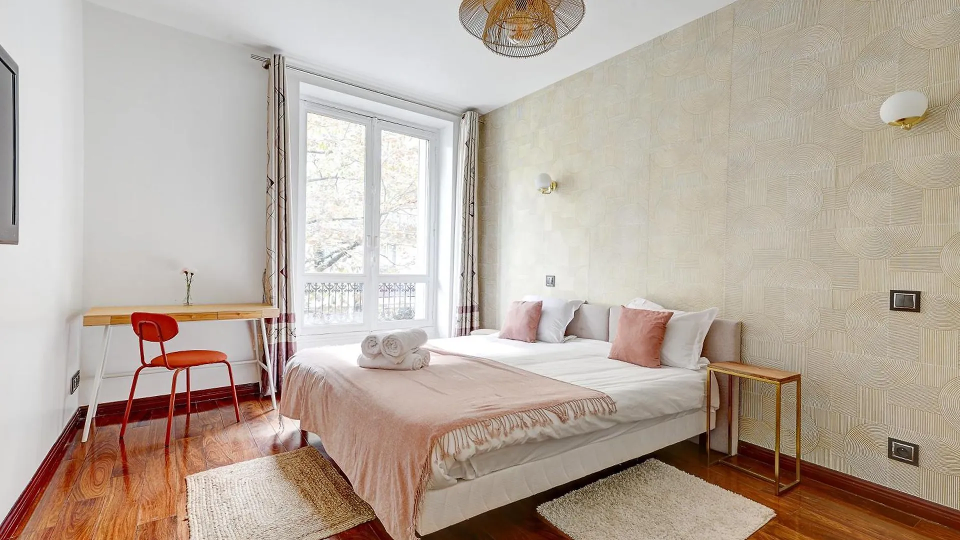 Martine Suite, Place De La Republique Paris 0*,