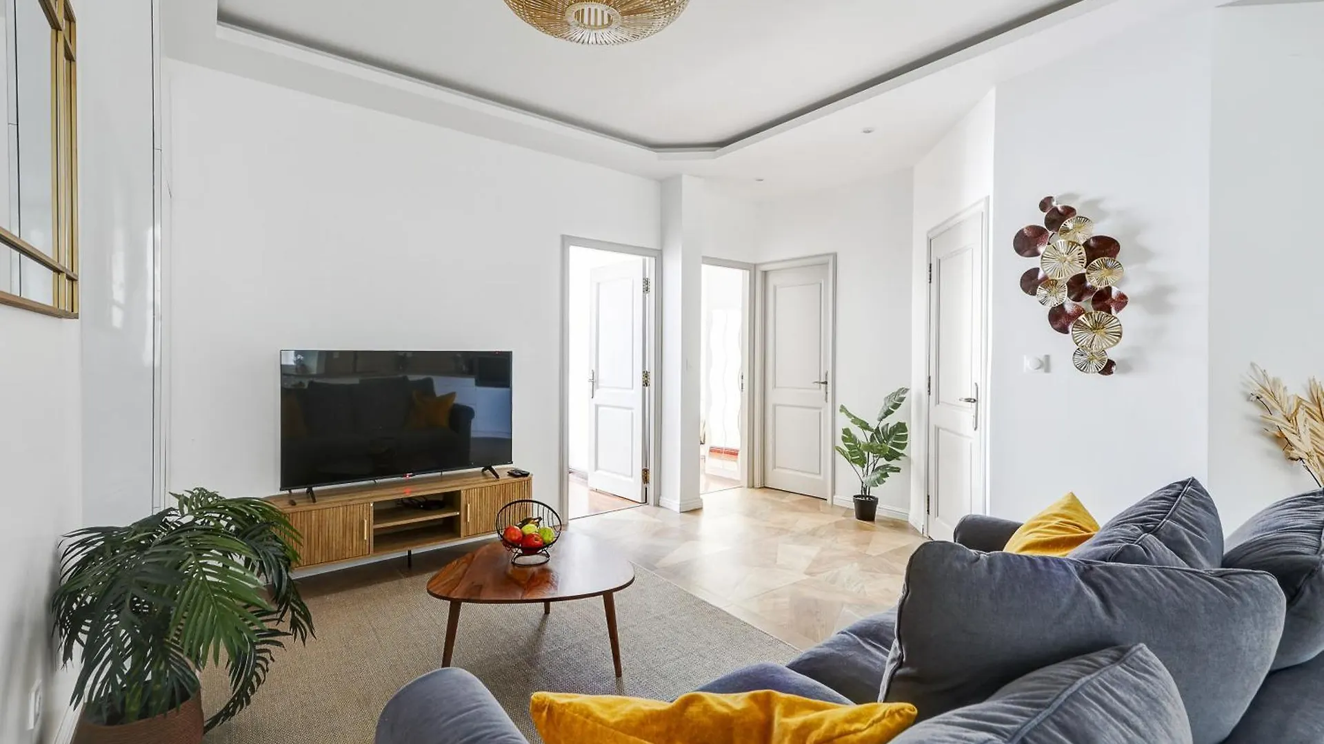 Martine Suite, Place De La Republique Paris 0*,  Fransa
